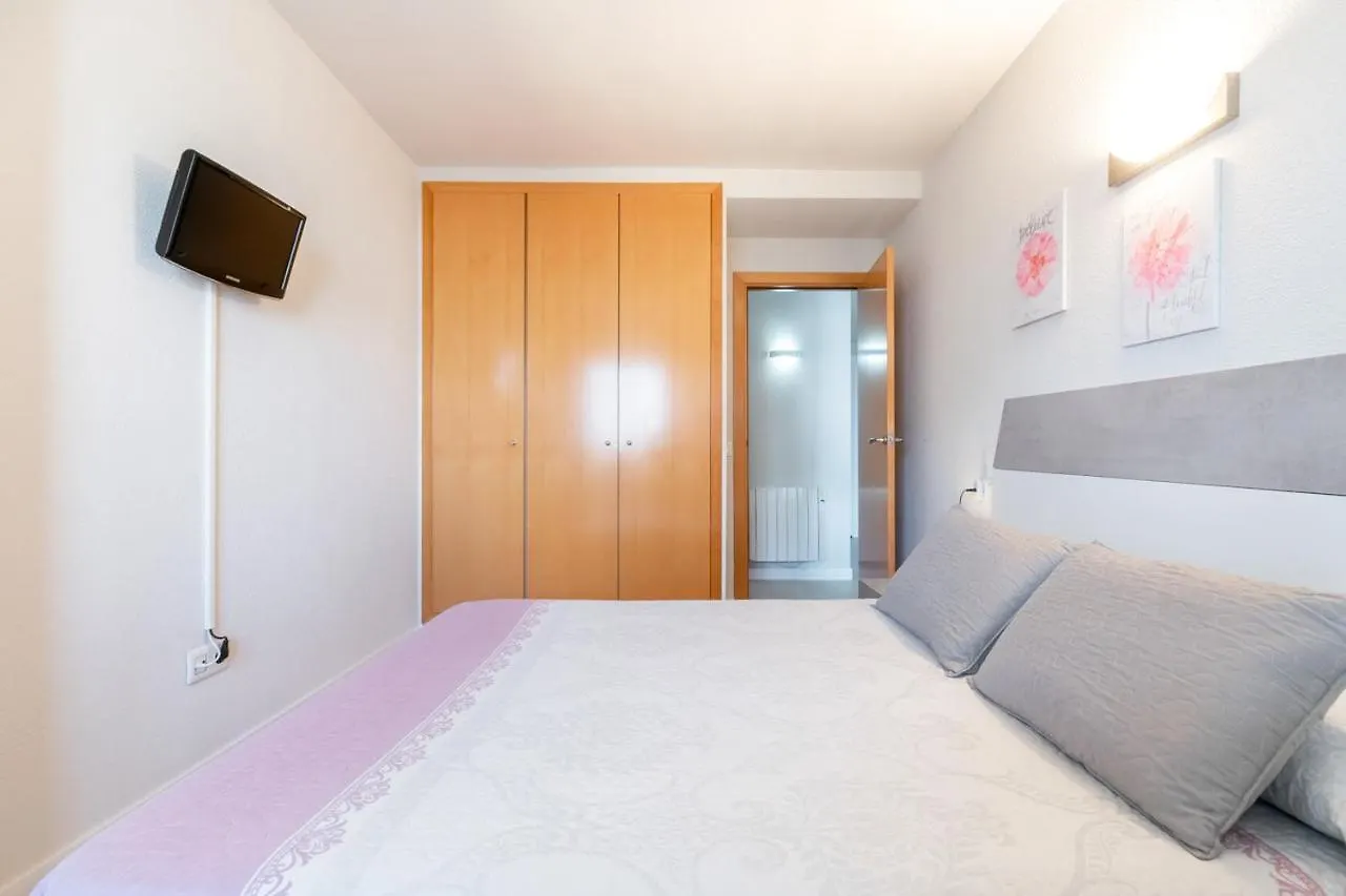 Apartamento Con Terraza Y Vista Piscina Apartment Roses 0*,